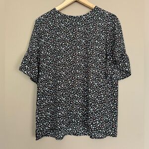 {LOFT} Short Bell Sleeve Floral Blouse - Womens XS - NWT